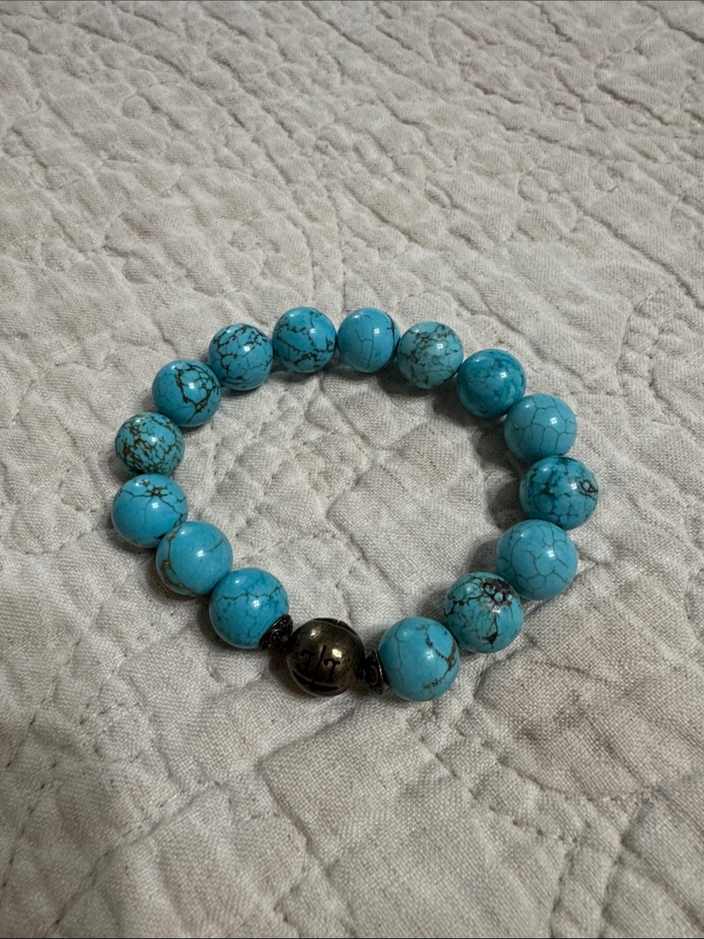 Turquoise Bead Stretch Bracelet with Dark Metallic Accent